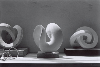 Daniel Strübi, Bildhauer, Arbeitsprozess 01, Gipsmodelle Skulptur Invers III